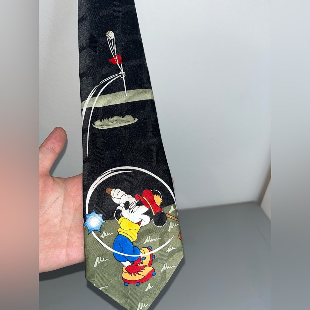 Men's Mickey Unlimited Mickey Mouse Golf Player Game Tie Necktie Disney Art 56x4